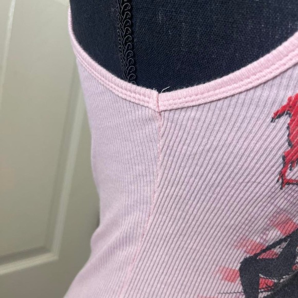 light pink y2k style Buckcherry band tank top - Picture 4 of 5